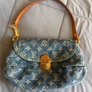 Louis Vuitton Denim Monogram Shoulder Bag mini pleaty